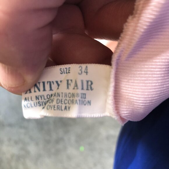 VINTAGE Vanity Fair 3 Piece Pajama Set Womens 34 Pink Nylon Robe Made USA 90s - Picture 10 of 16